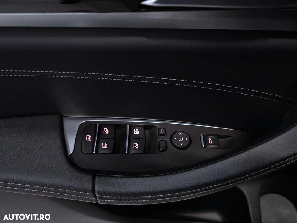 BMW X3 xDrive30e AT PHEV - 34