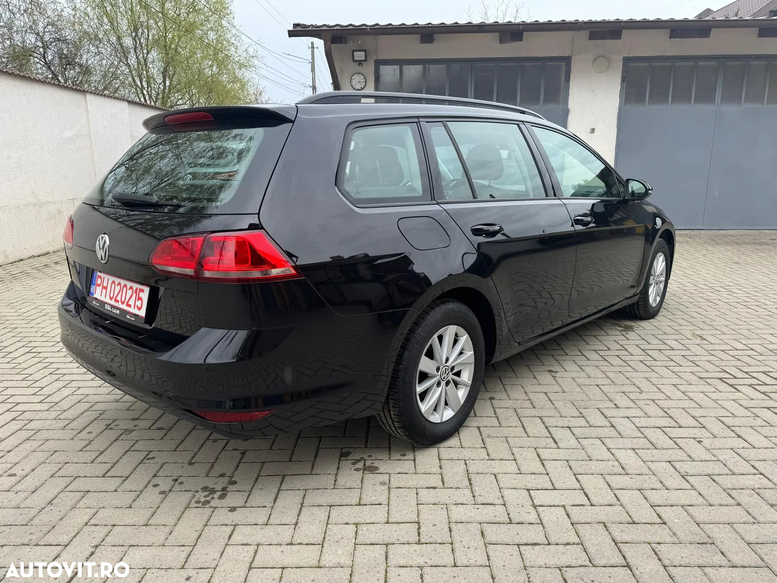 Volkswagen Golf 1.6 TDI BlueMotion Technology Trendline - 4