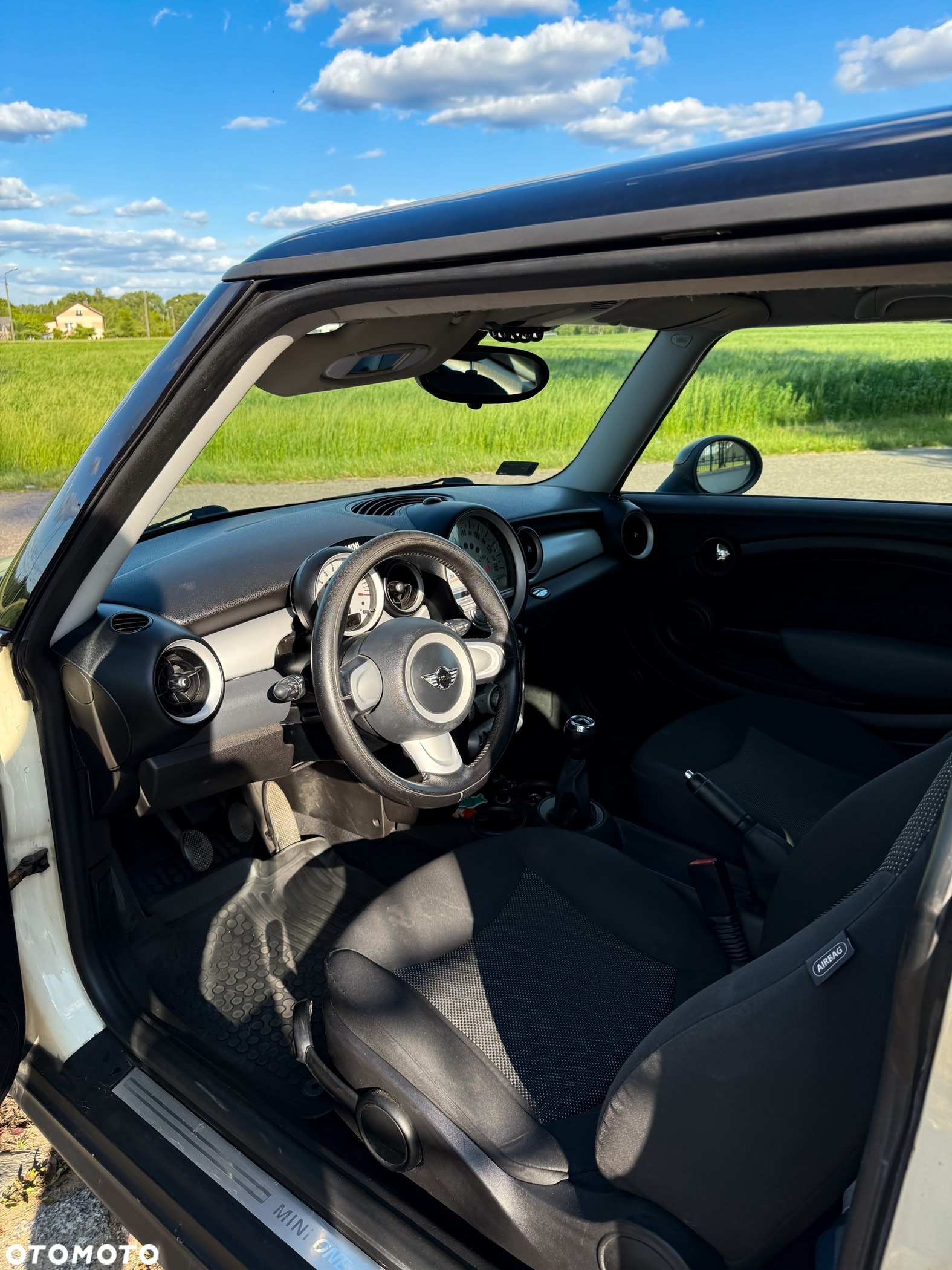 MINI ONE Standard - 7