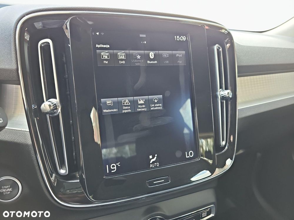 Volvo XC 40 - 28
