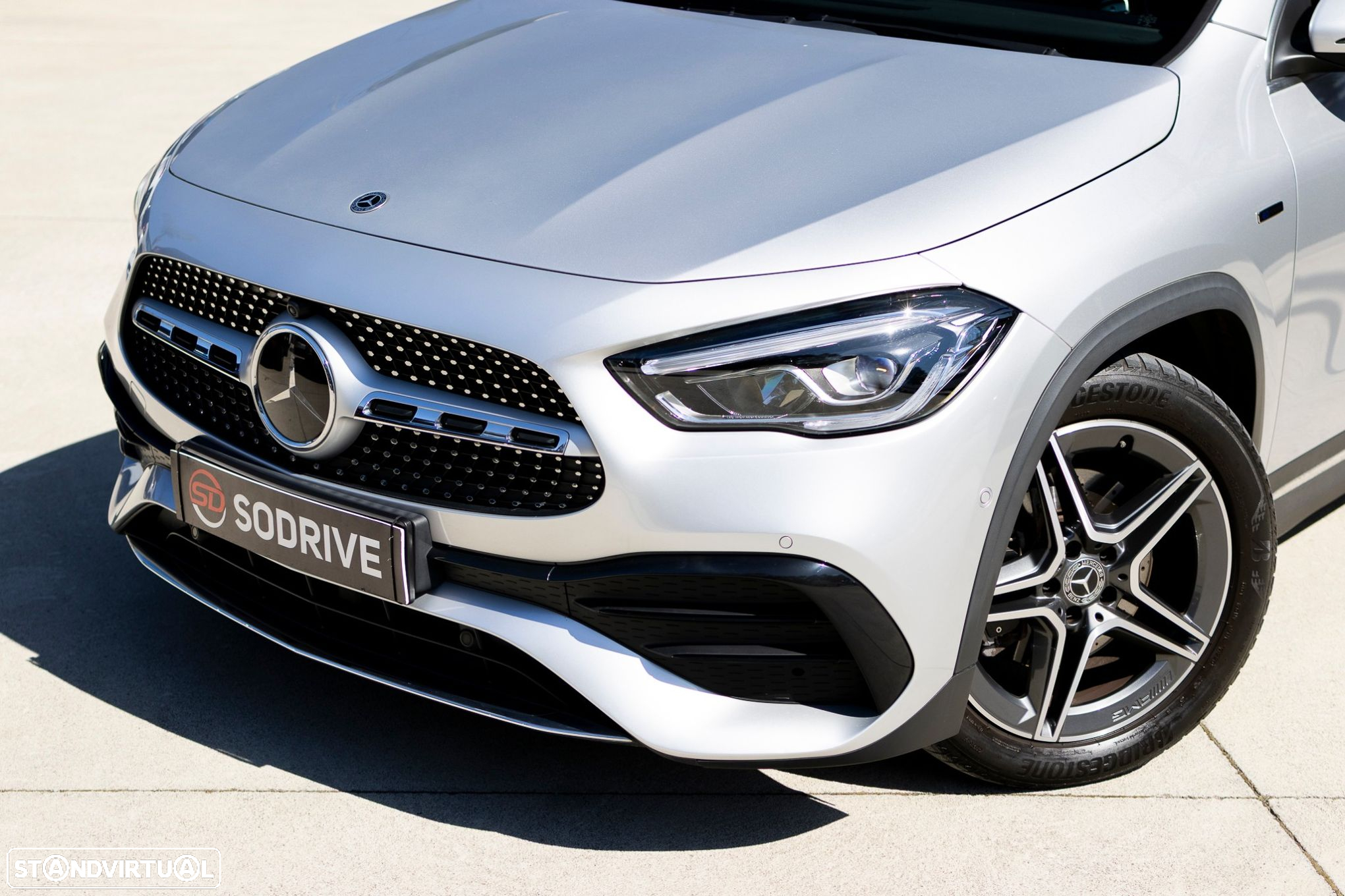 Mercedes-Benz GLA 250 e AMG Line - 9