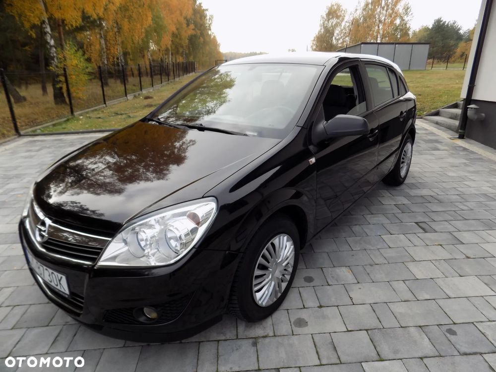 Opel Astra 2009 photo 3