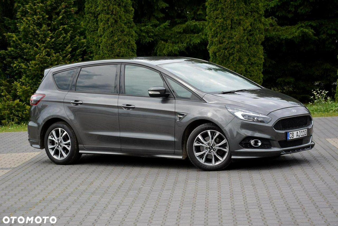 Ford S-Max - 12