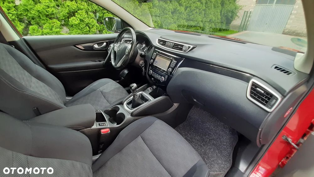 Nissan Qashqai 1.2 DIG-T N-Vision - 30