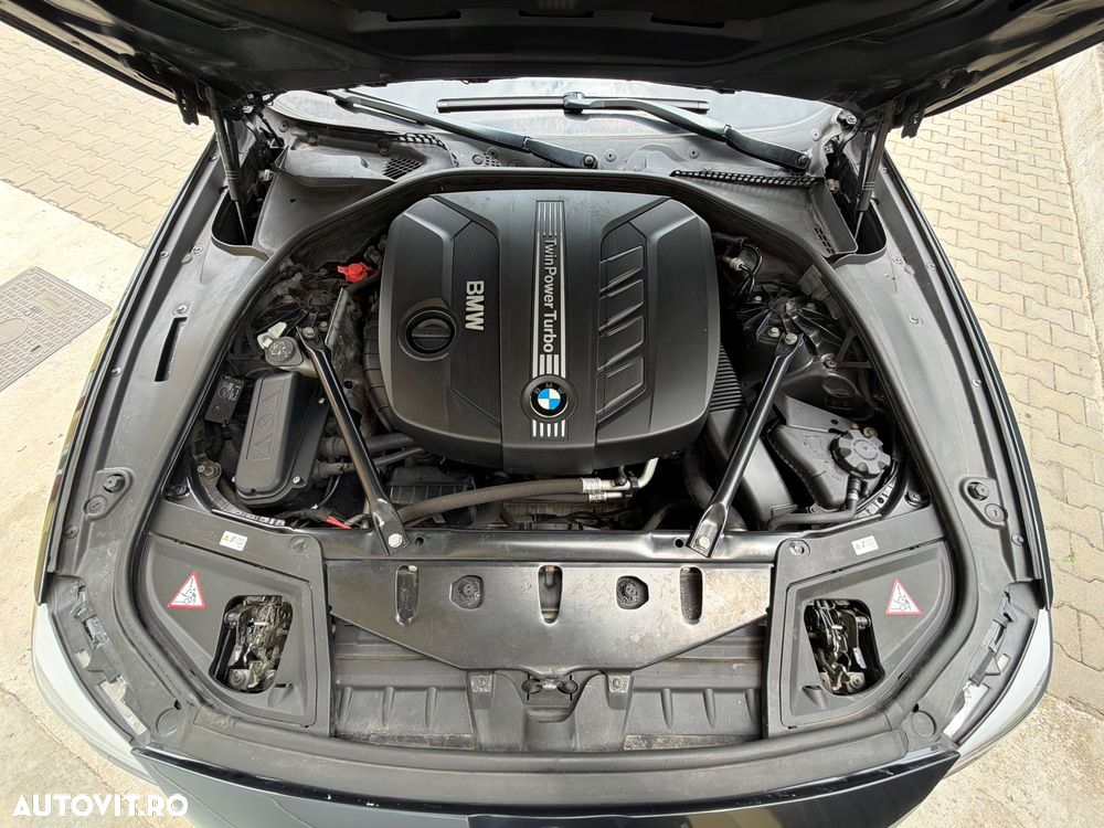 BMW Seria 5 525d xDrive Aut. - 37