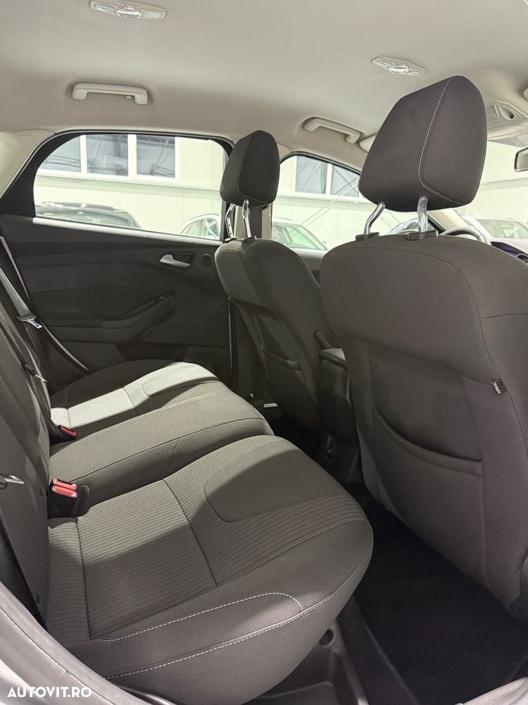 Ford Focus 1.6 EcoBoost Start-Stopp-System Titanium - 9