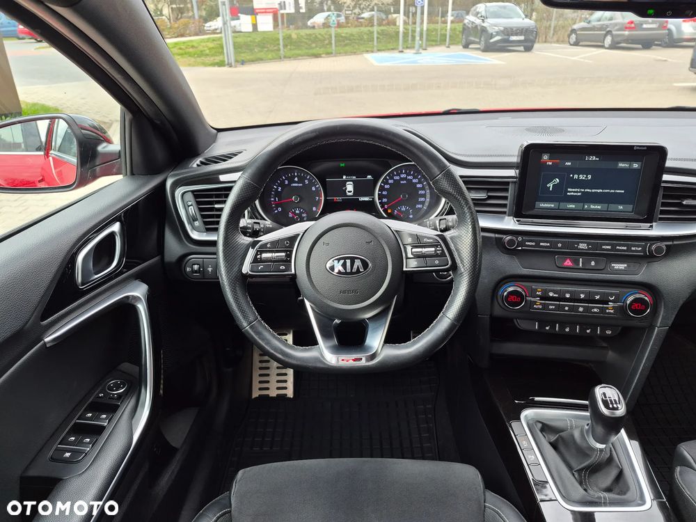 Kia ProCeed 1.4 T-GDI GT Line - 11