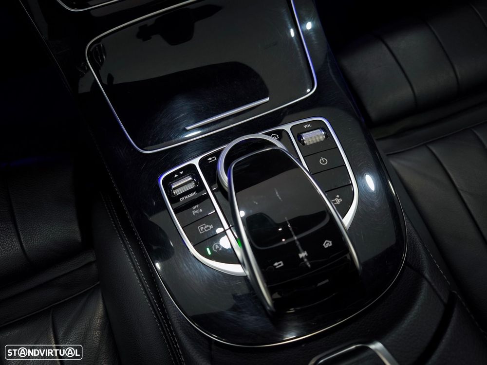 Mercedes-Benz E 220 d 4Matic 9G-TRONIC AMG Line - 17