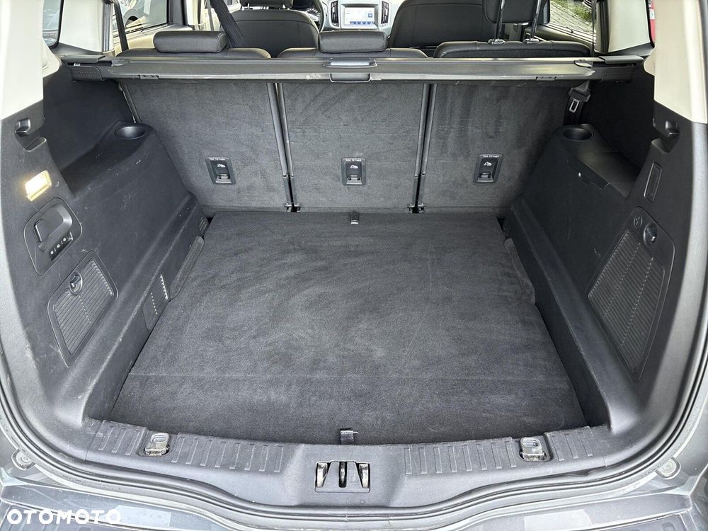 Ford S-Max - 19