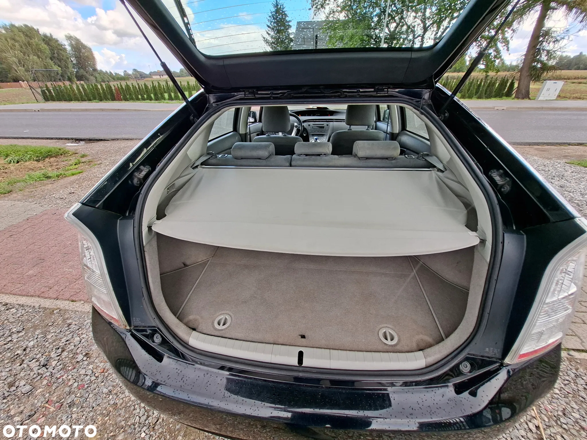 Toyota Prius 1.8 HSD Life - 10