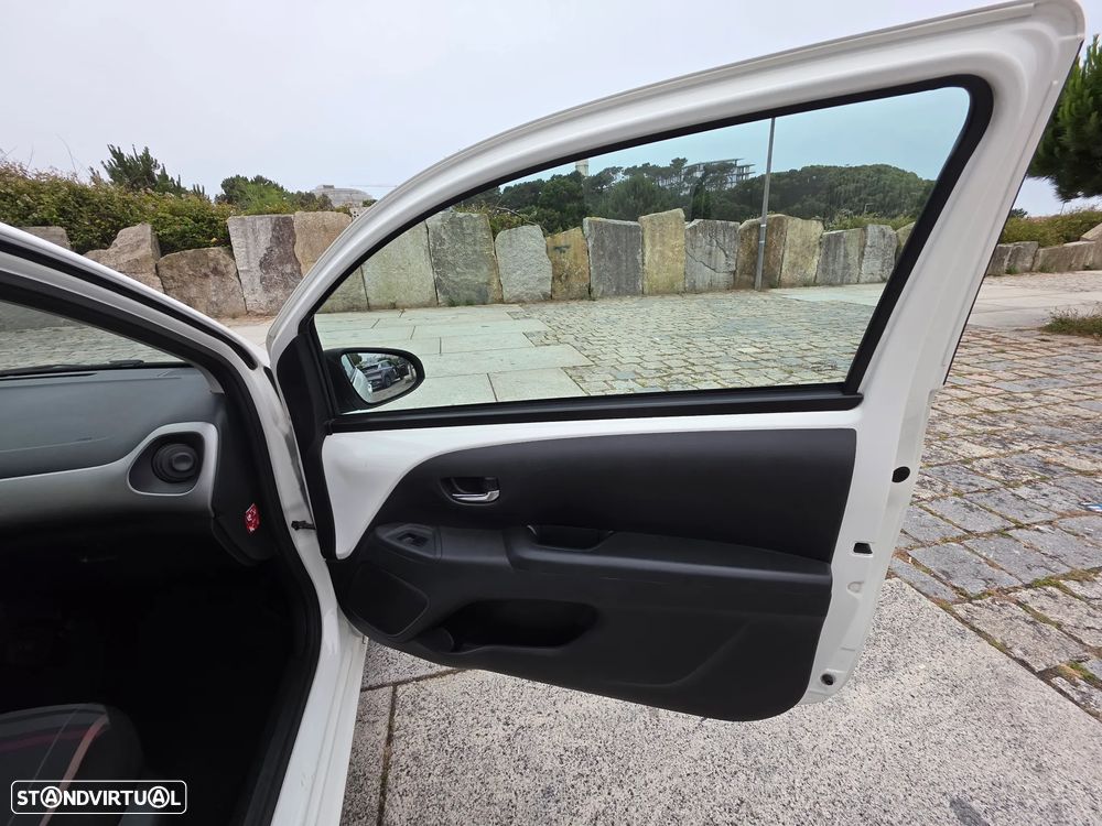 Peugeot 108 1.0 VTi Active - 25