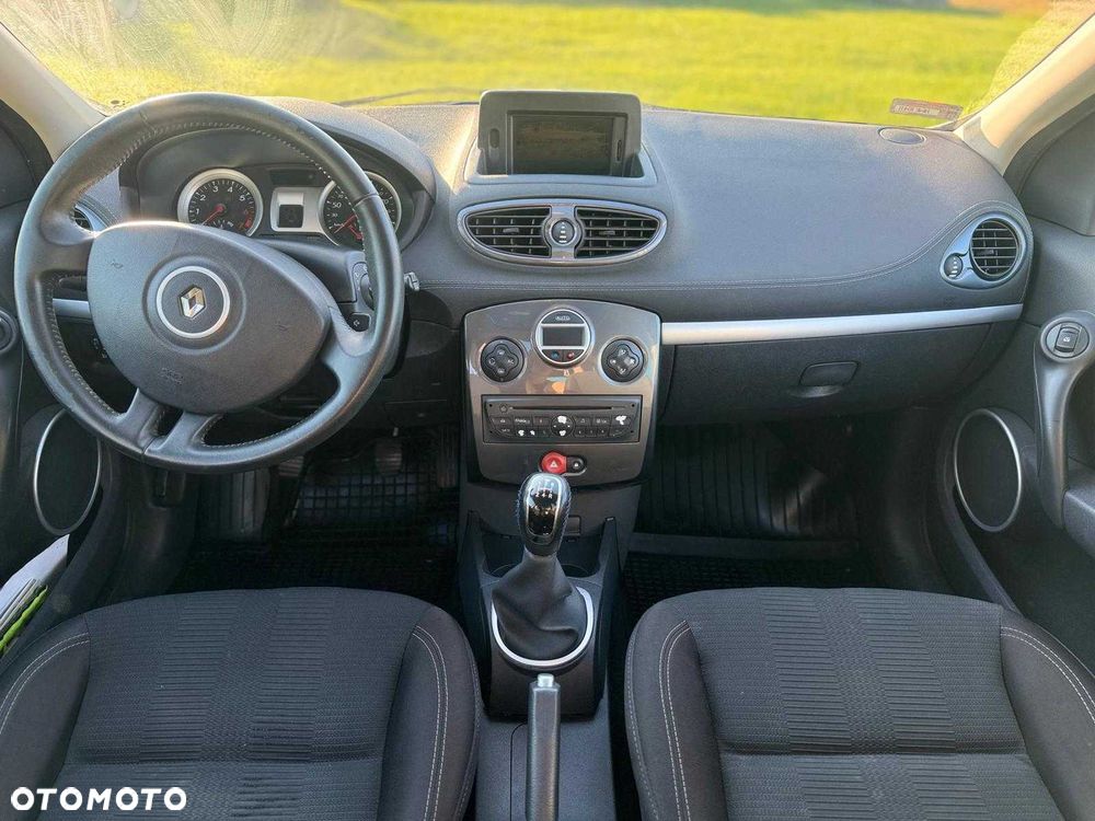 Renault Clio - 6