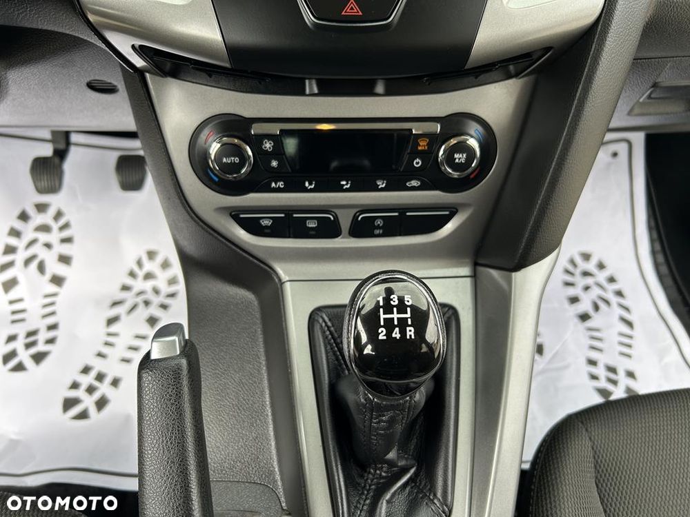 Ford Focus - 38