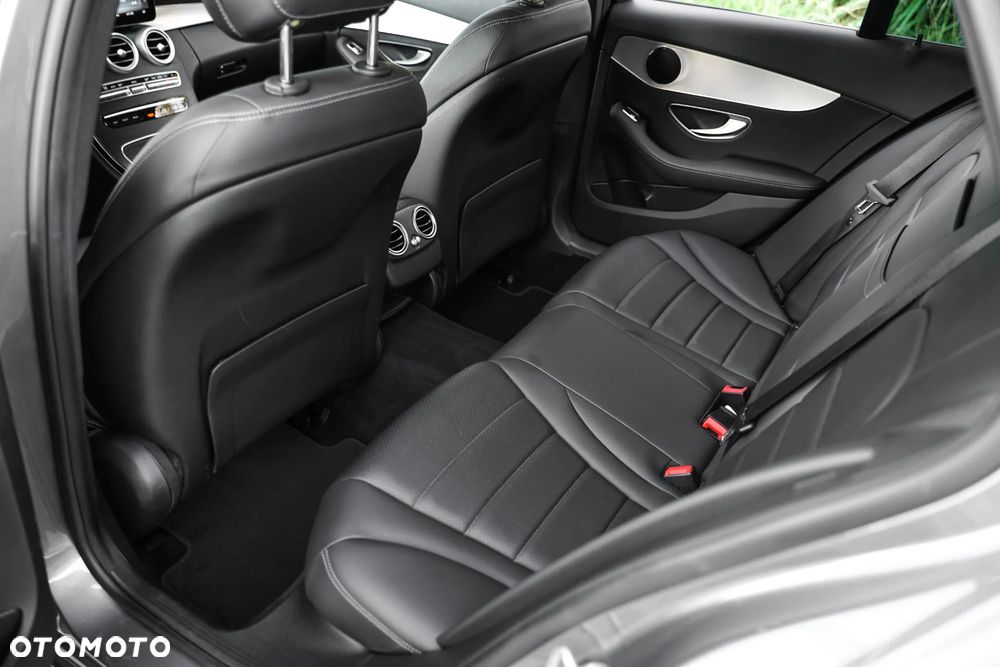 Mercedes-Benz Klasa C 200 d T 9G-TRONIC Avantgarde - 16
