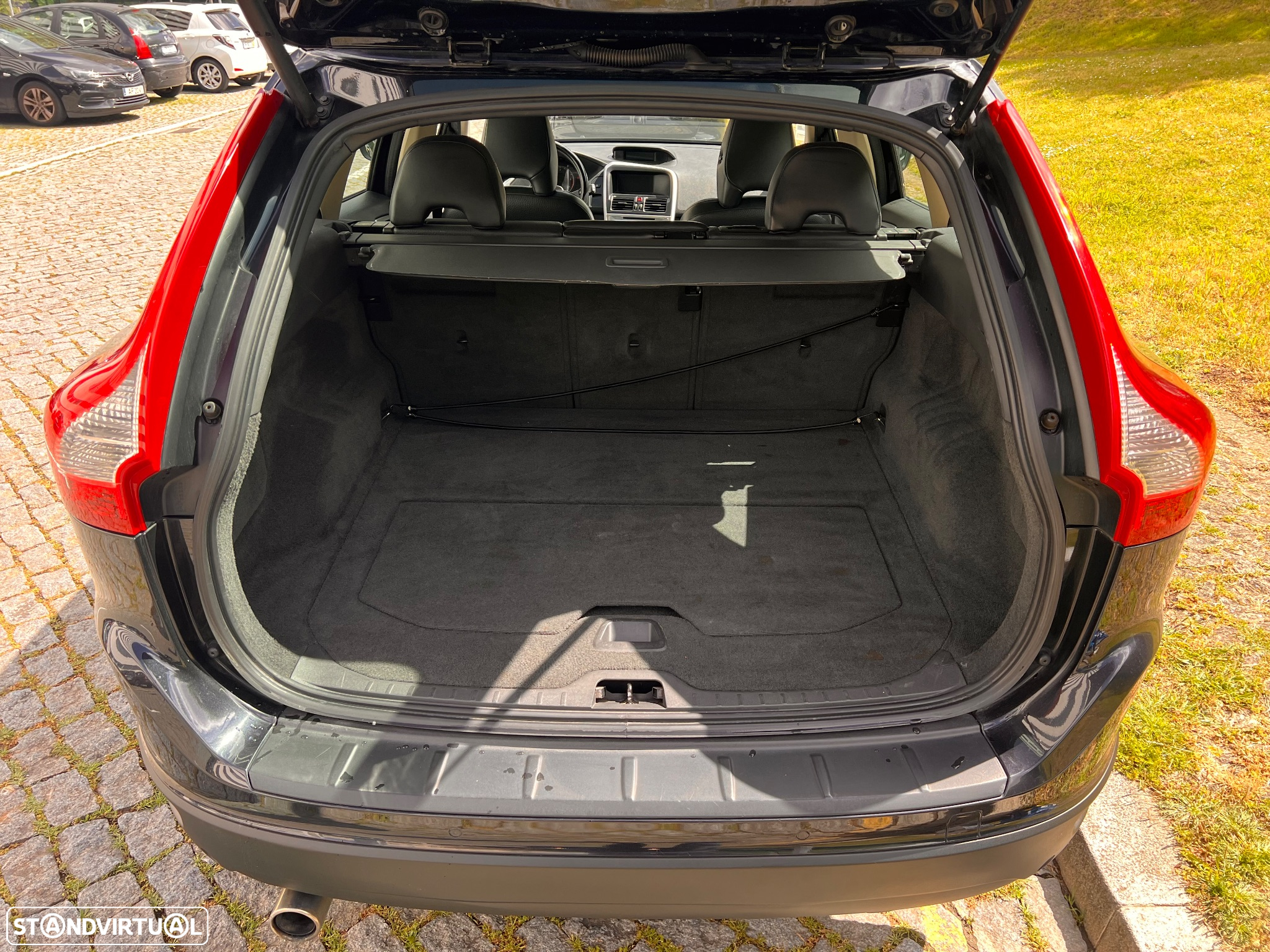 Volvo XC 60 2.4 D Drive - 8
