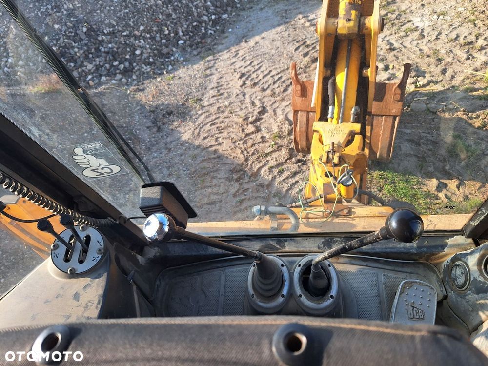JCB 3Cx 4X4 - 18
