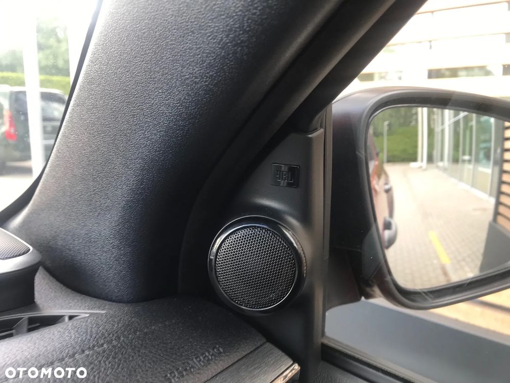 Toyota Hilux 2.8 D-4D mHEV Double Cab Invincible 4x4 - 26