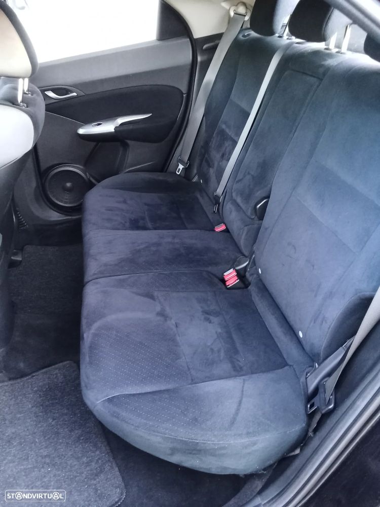 Honda Civic 1.8 Executive - 9