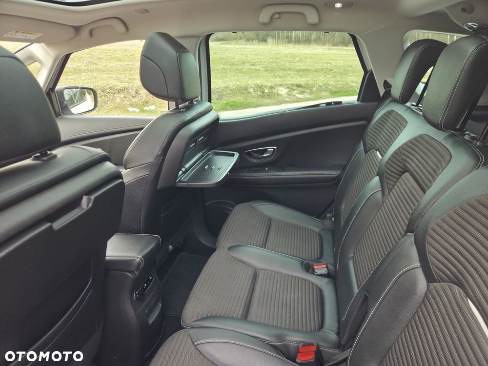 Renault Scenic BLUE dCi 120 EDC BUSINESS EDITION - 19