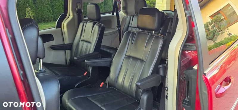 Chrysler Town & Country 3.6 Touring - 12