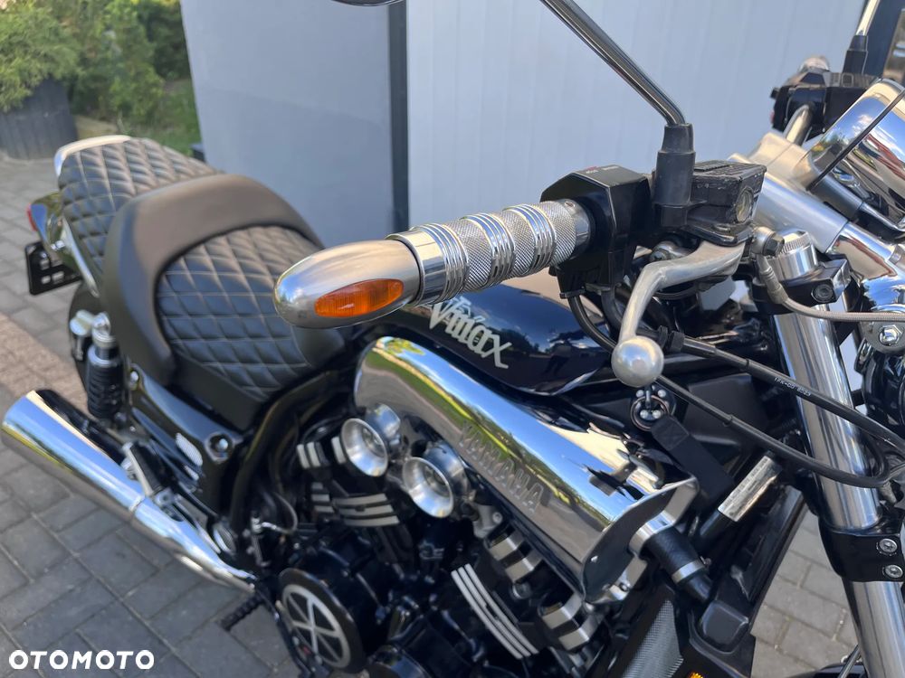 Yamaha V-MAX - 26