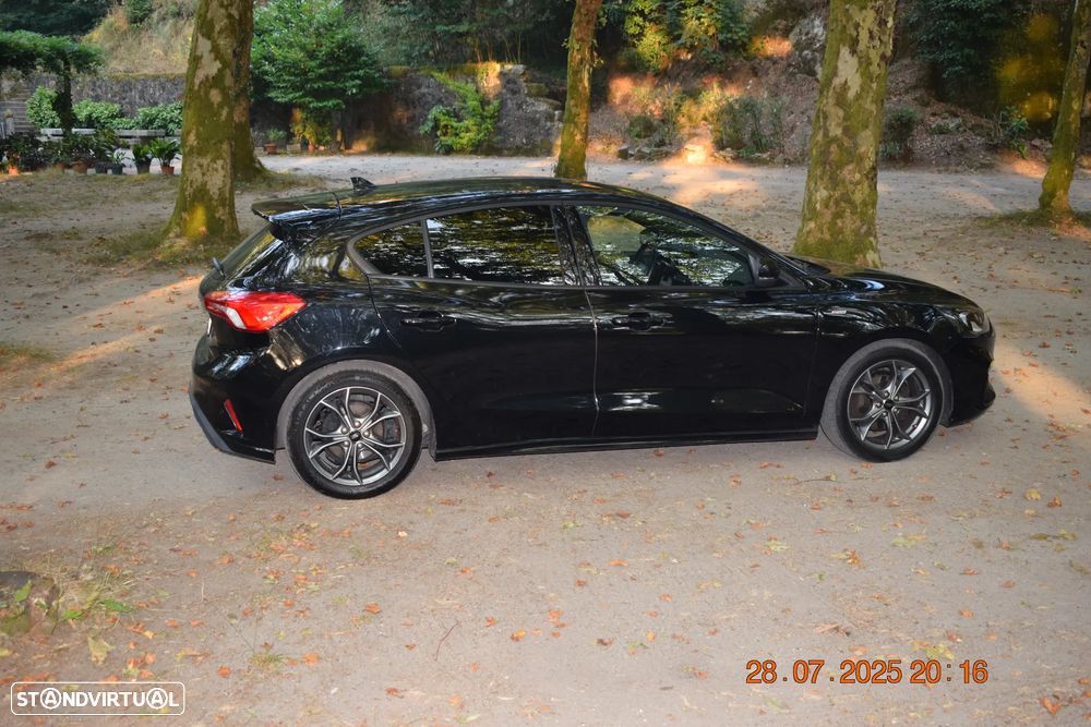 Ford Focus 1.5 TDCi ST-Line - 35