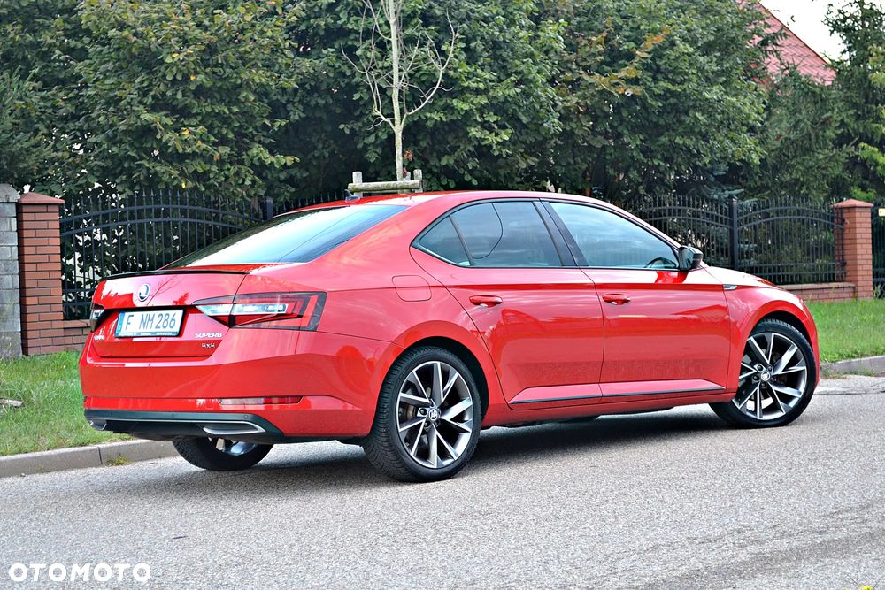Skoda Superb 2.0 TDI 4x4 DSG Sportline - 16