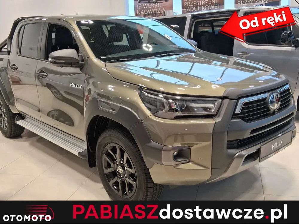 Toyota Hilux 2.8 D-4D mHEV Double Cab Executive 4x4 - 1