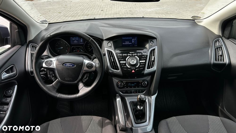 Ford Focus 1.6 EcoBoost Titanium - 11