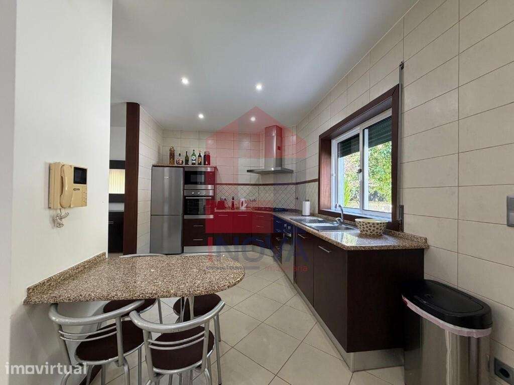 Moradia V3 com Piscina em Arcozelo, Vila Verde - Grande imagem: 2/60