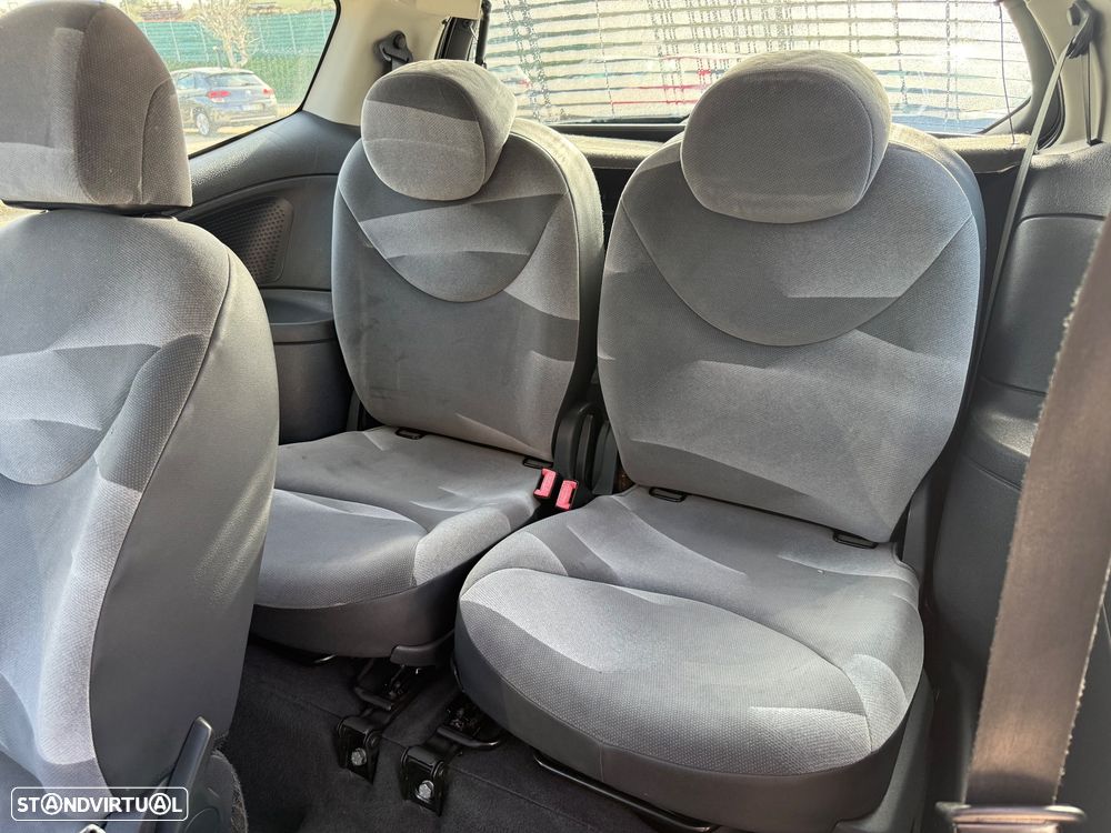 Citroën C2 1.1 SX - 8