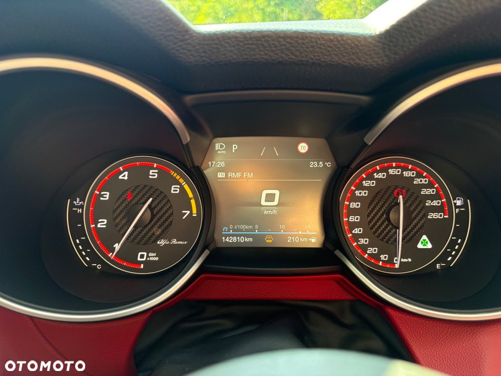 Alfa Romeo Stelvio 2.0 Turbo TI Q4 - 19