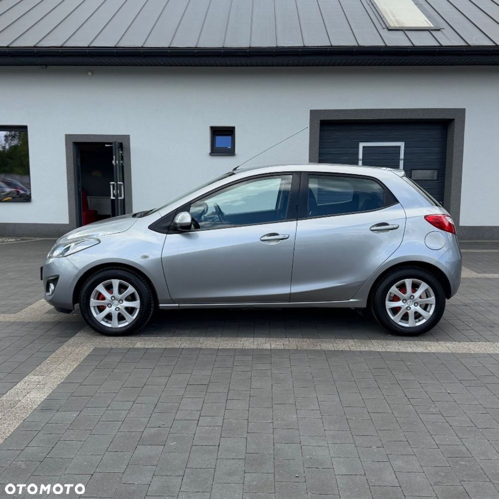 Mazda 2 - 6