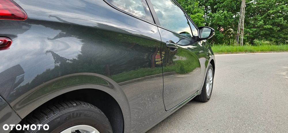 Peugeot 208 - 10