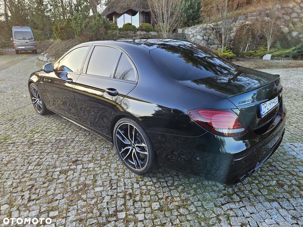 Mercedes-Benz Klasa E - 4