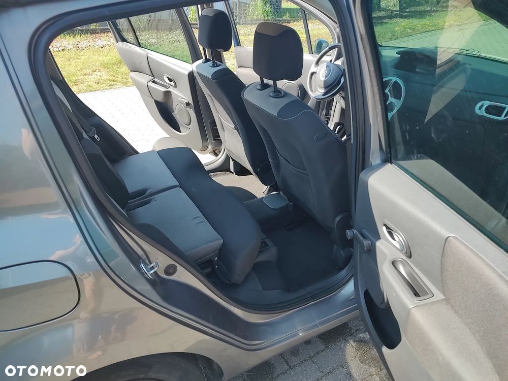 Renault Modus - 16