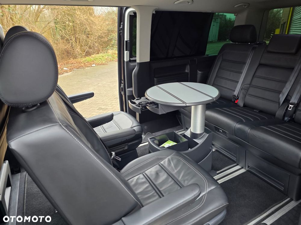Volkswagen Multivan - 35
