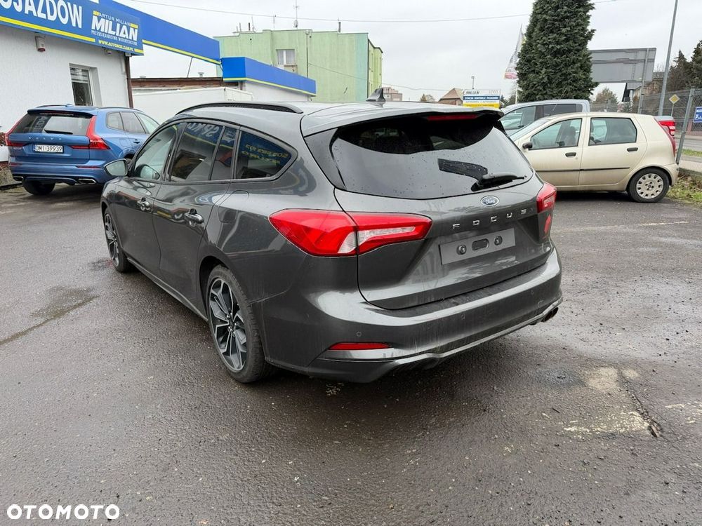 Ford Focus - 2
