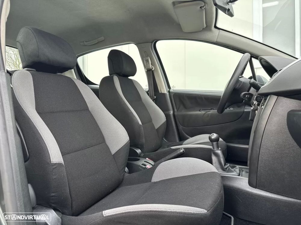 Peugeot 207 1.4 HDi Trendy - 15