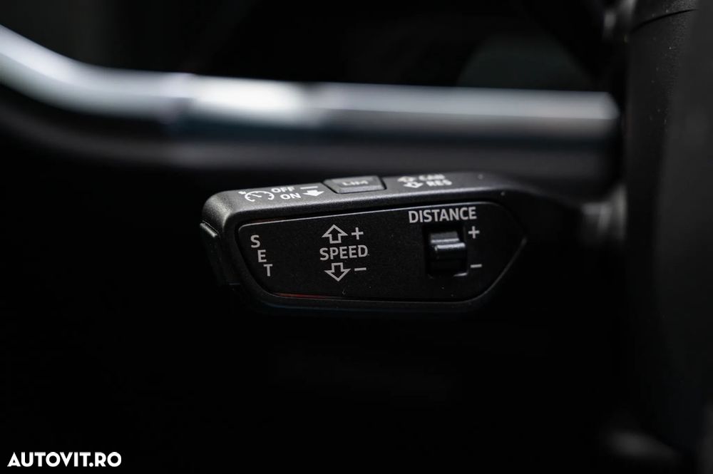 Audi RS Q3 2.5 TFSI quattro S tronic - 26