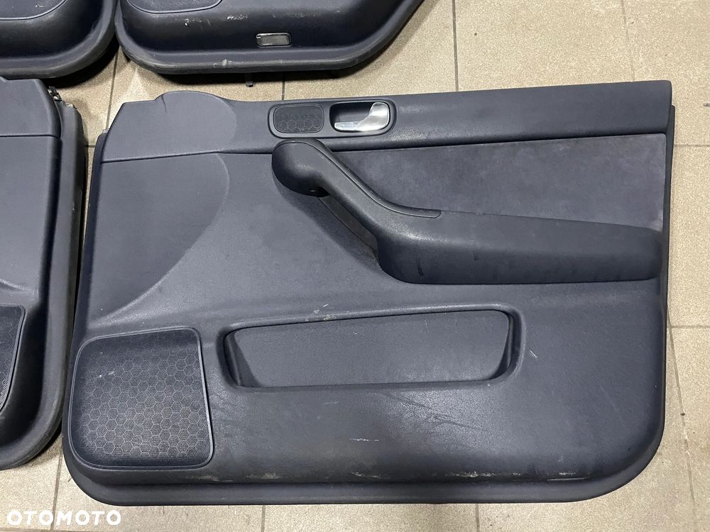 AUDI A3 8L ALCANTARA TAPICERKA DRZWI BOCZKI EUROPA KOMPLET - 2