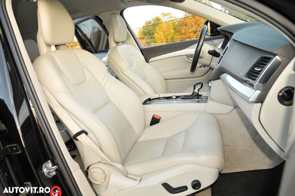 Volvo XC 90 D5 AWD Inscription - 25