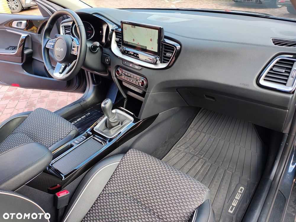 Kia Ceed 1.5 T-GDI Tribute - 19