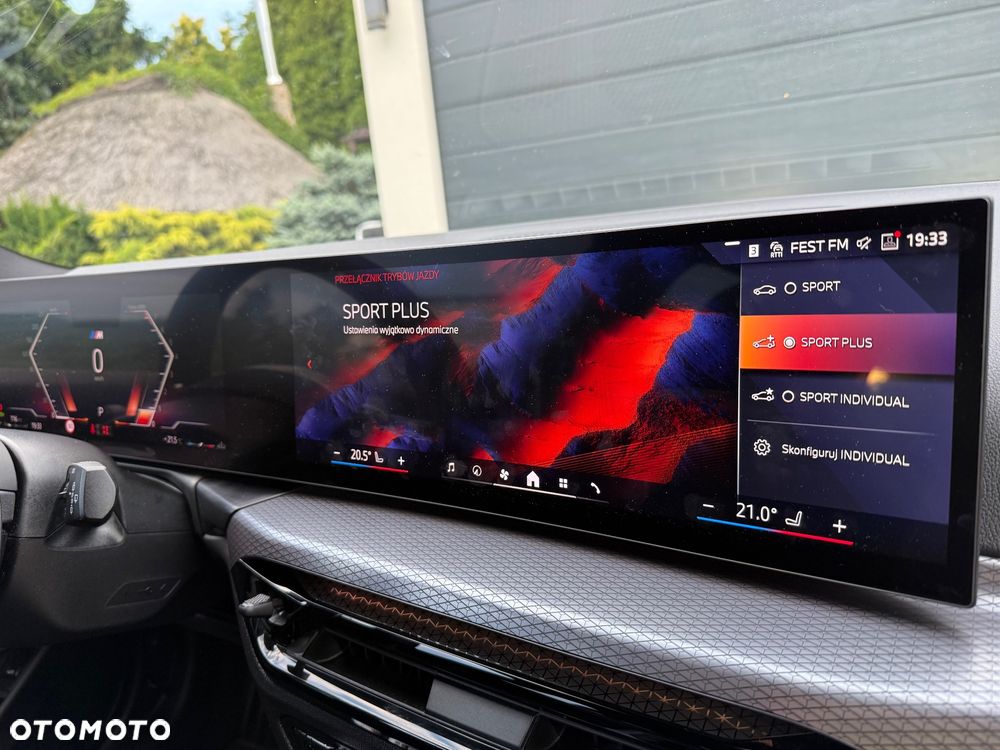 BMW Seria 3 330i xDrive M Sport - 26