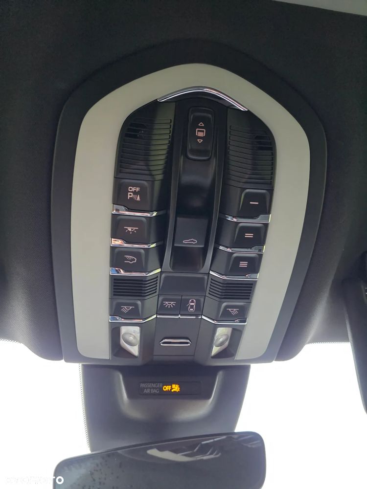 Porsche Macan PDK - 21