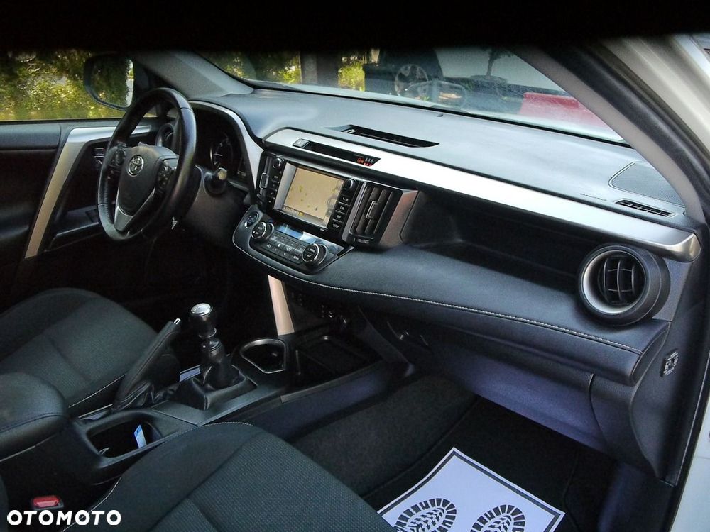 Toyota RAV4 2.0 D-4D Premium 4x2 - 33