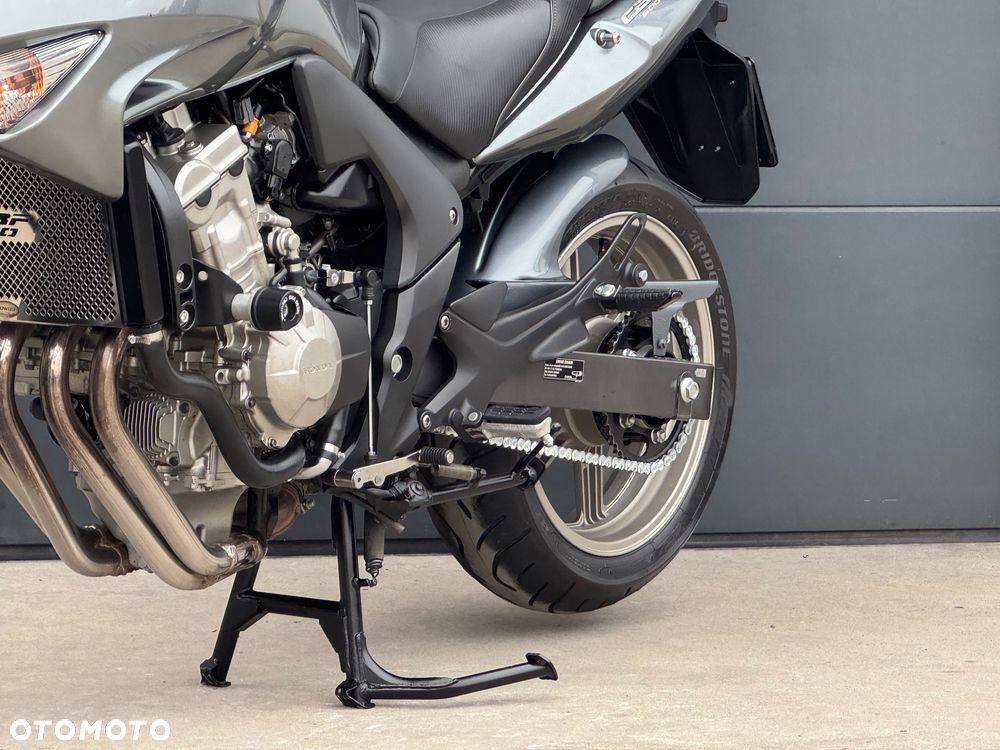 Honda CBF - 30