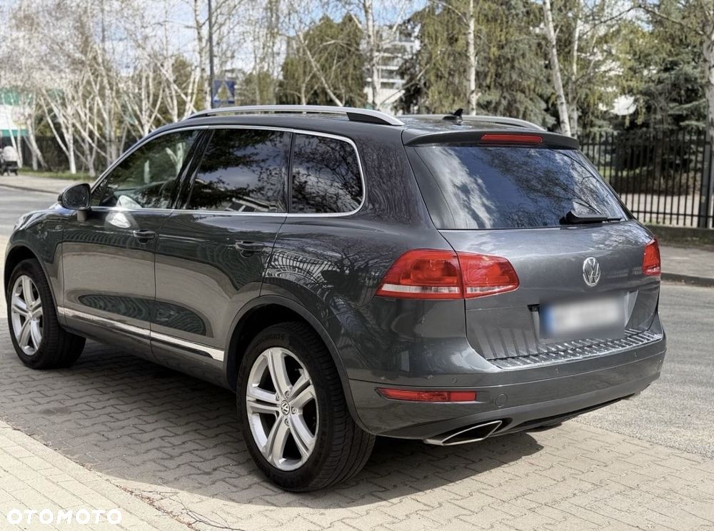 Volkswagen Touareg 3.0 V6 TDI BMT R-Style - 4