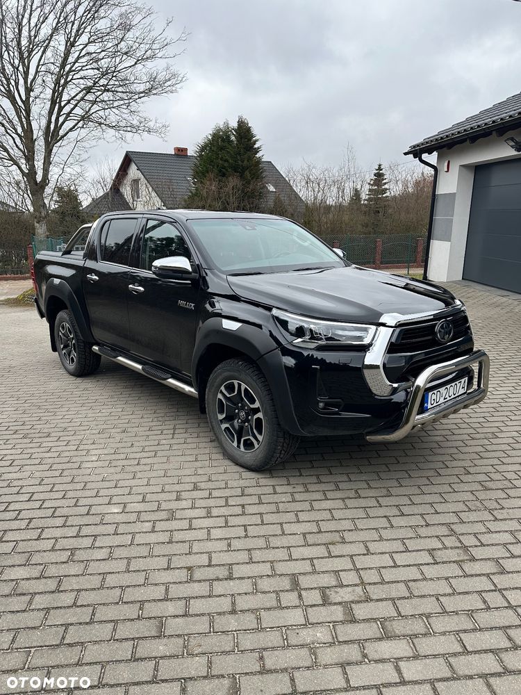 Toyota Hilux 2.8 D-4D Double Cab SR5 4x4 - 5