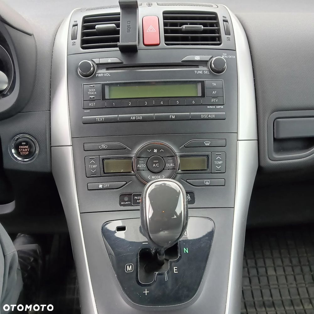 Toyota Auris - 8